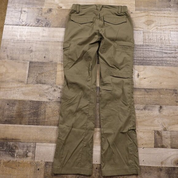 Duluth DuluthFlex Dry on the Fly Convertible Bootcut Pants women's 2 olive green - Picture 9 of 12